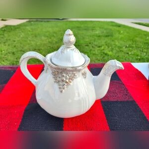 Ceramic Tea Pot
